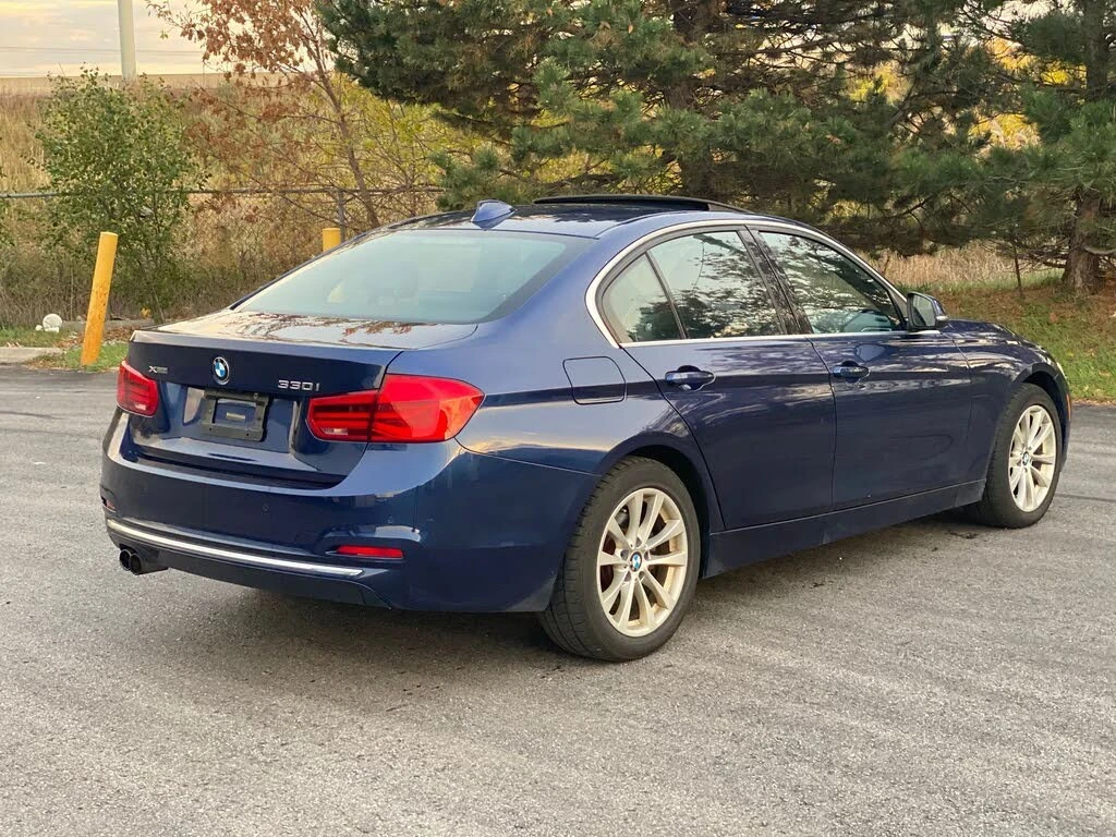 BMW 330 xDrive* АвтоКредит* (ЦЕНА ДО БГ), снимка 6 - Автомобили и джипове - 53965811