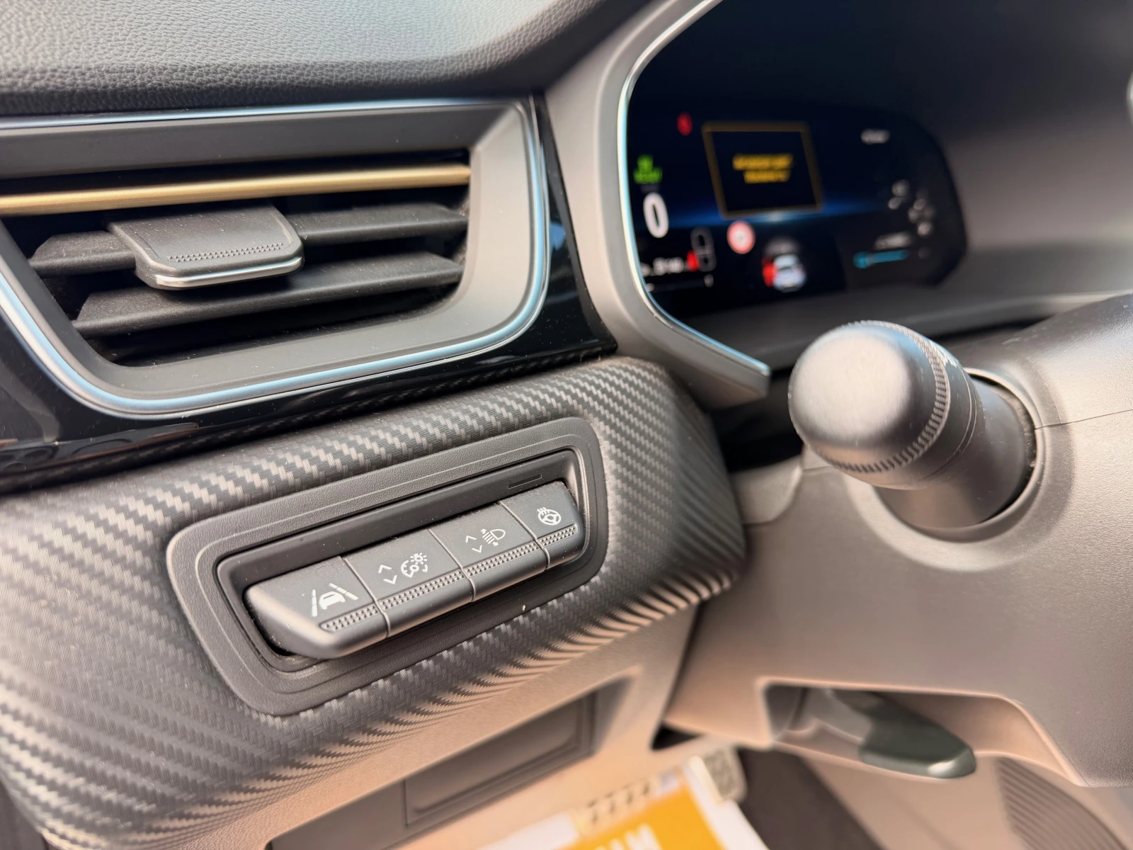 Renault Captur 1.6 куб.см /   E-Tech full hybrid 145 , снимка 14 - Автомобили и джипове - 54111375