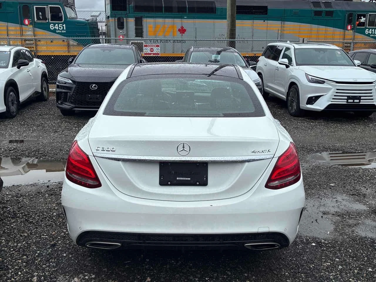 Mercedes-Benz C 300  | LED | PANO | DISTRONIC | CARFAX |  | Mobile.bg � ����������� 4