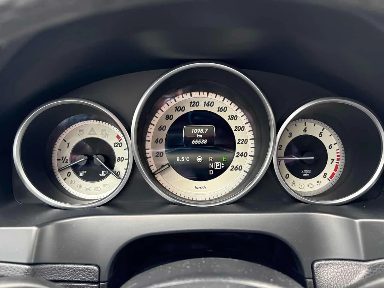 Mercedes-Benz E 400 | DISTRONIC | CARFAX | 360 | , снимка 8 - Автомобили и джипове - 54307045