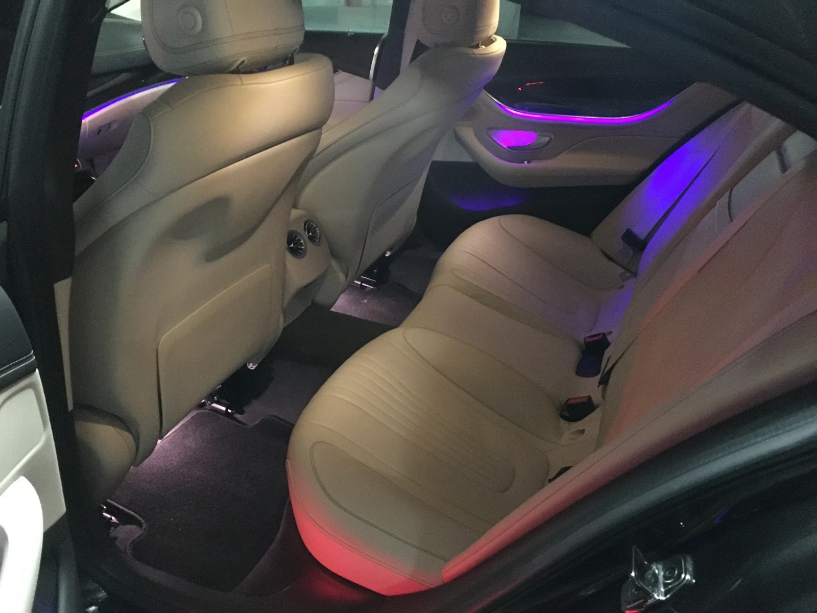Mercedes-Benz CLS 450 85000км| AMG-GERMANY| 4-MATIC| 9G-TRONIC, снимка 16 - Автомобили и джипове - 54439570