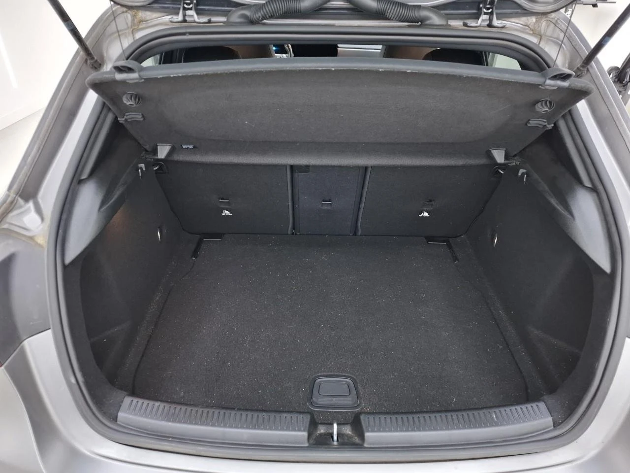 Mercedes-Benz A 180 180 Business Solution AMG, снимка 5 - Автомобили и джипове - 54552089