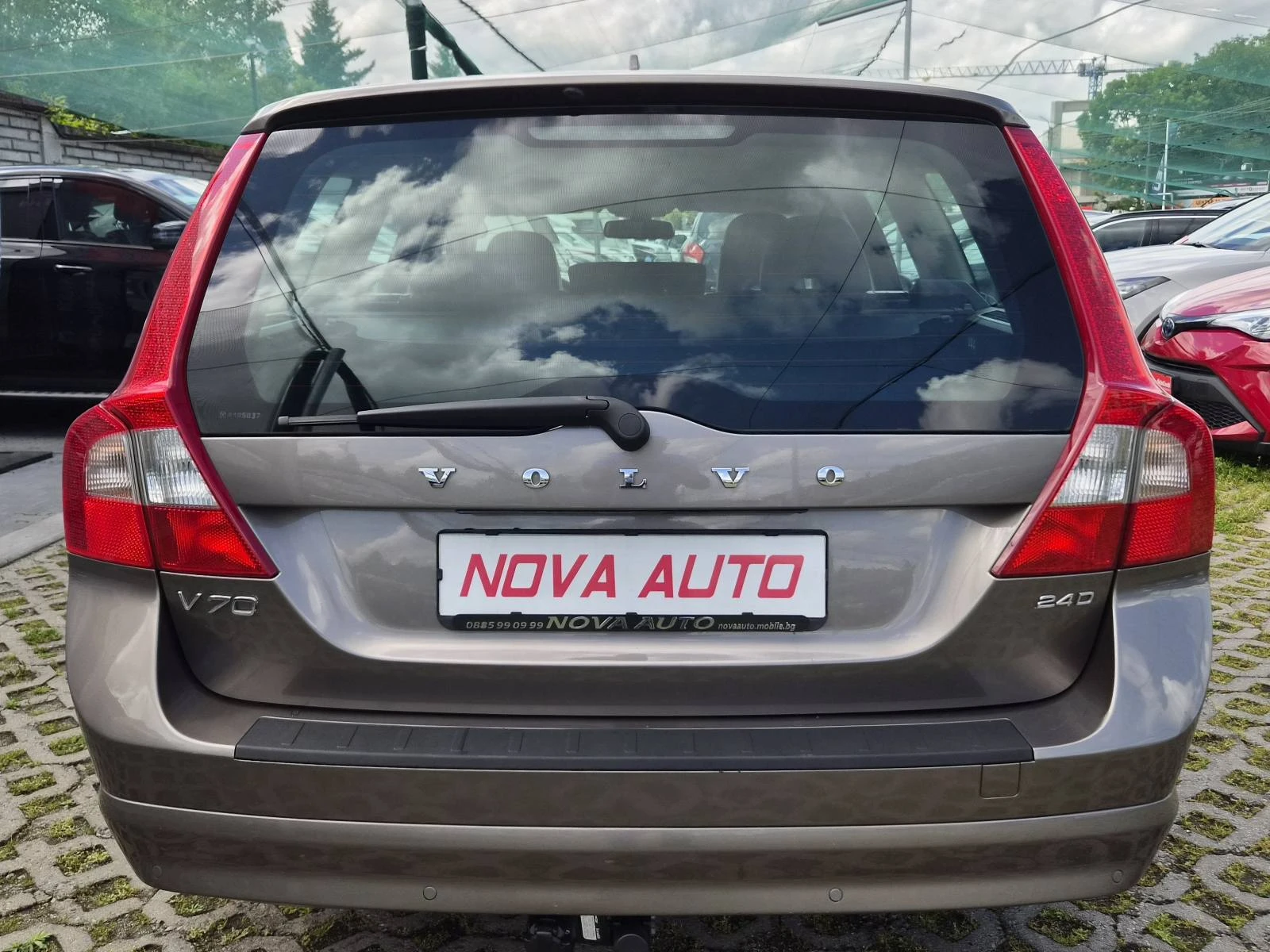 Volvo V70 2.4D-163КС-MOMENTUM, снимка 3 - Автомобили и джипове - 54784281