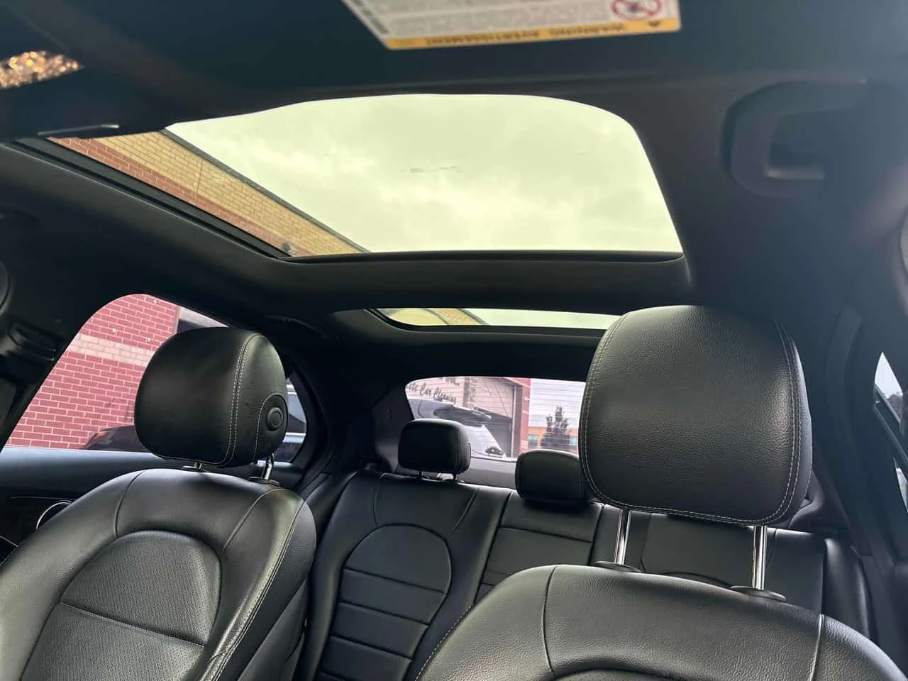 Mercedes-Benz C 300 * CARFAX * ПОДГРЕВИ * ПАНО * АВТОКРЕДИТ, снимка 13 - Автомобили и джипове - 54886054