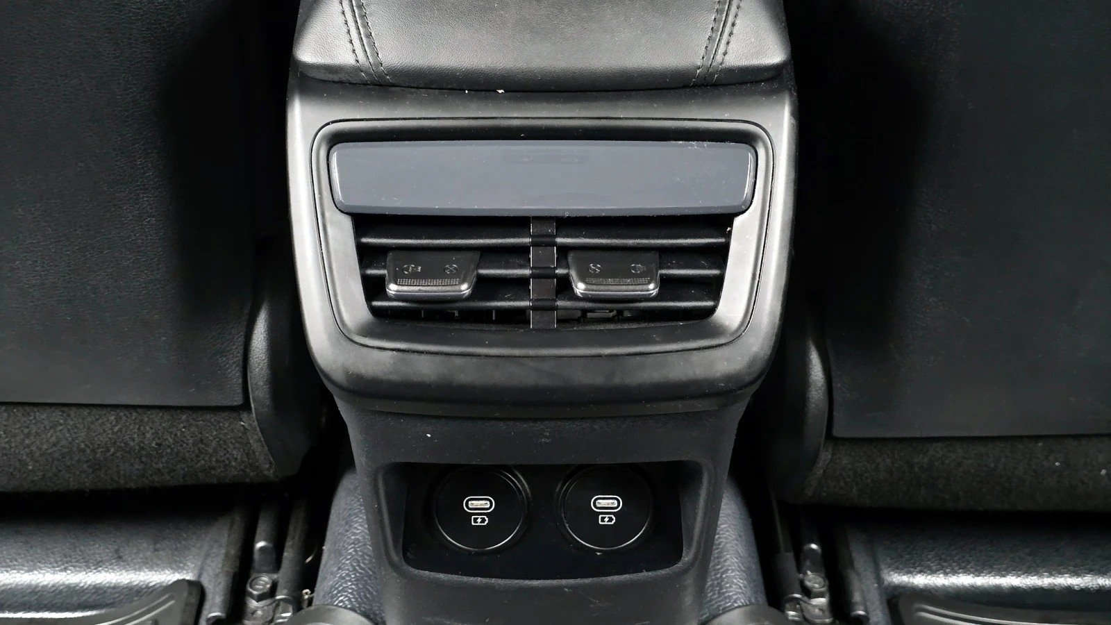 Kia K8 ФАБРИЧНА ГАЗ* ПОДГРЕВИ* ОБДУХ* DISTRONIC* МАСАЖИ , снимка 17 - Автомобили и джипове - 55145962