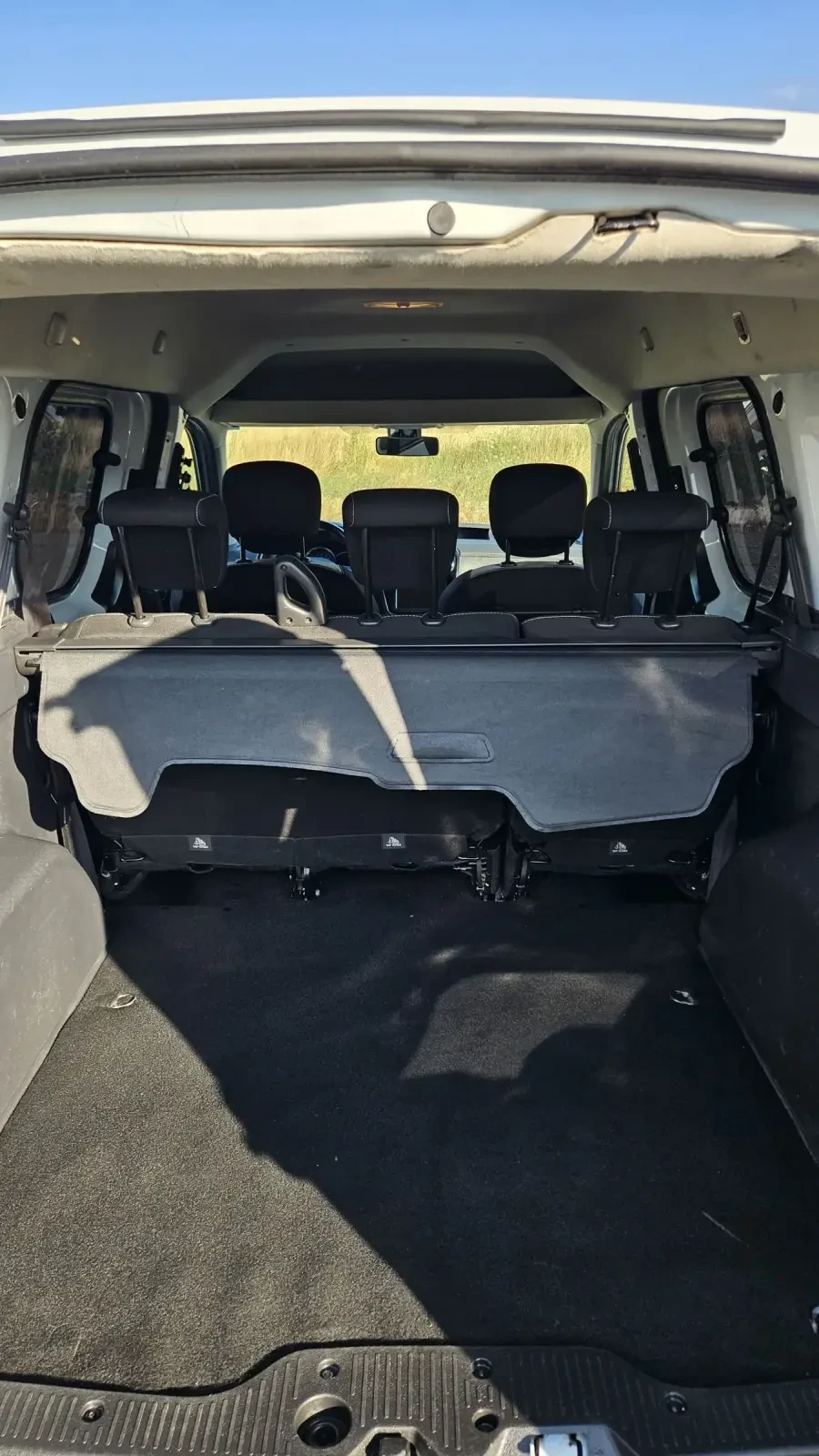 Dacia Dokker 1.6 SCe / фабрична Газ , снимка 10 - Автомобили и джипове - 55192749