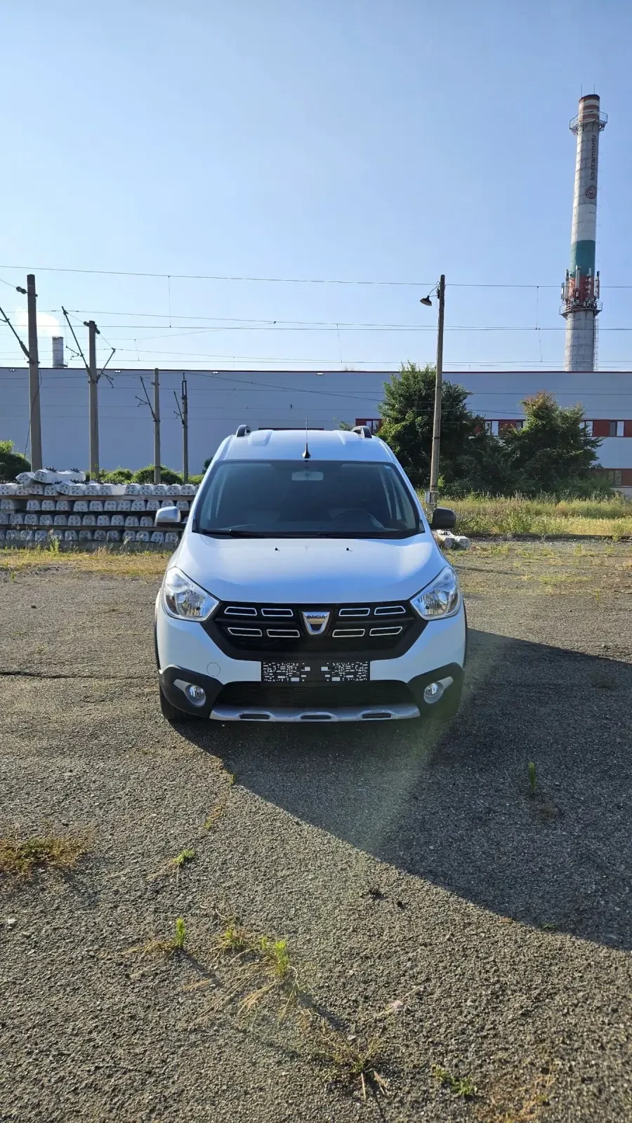 Dacia Dokker 1.6 SCe / фабрична Газ , снимка 2 - Автомобили и джипове - 55192749
