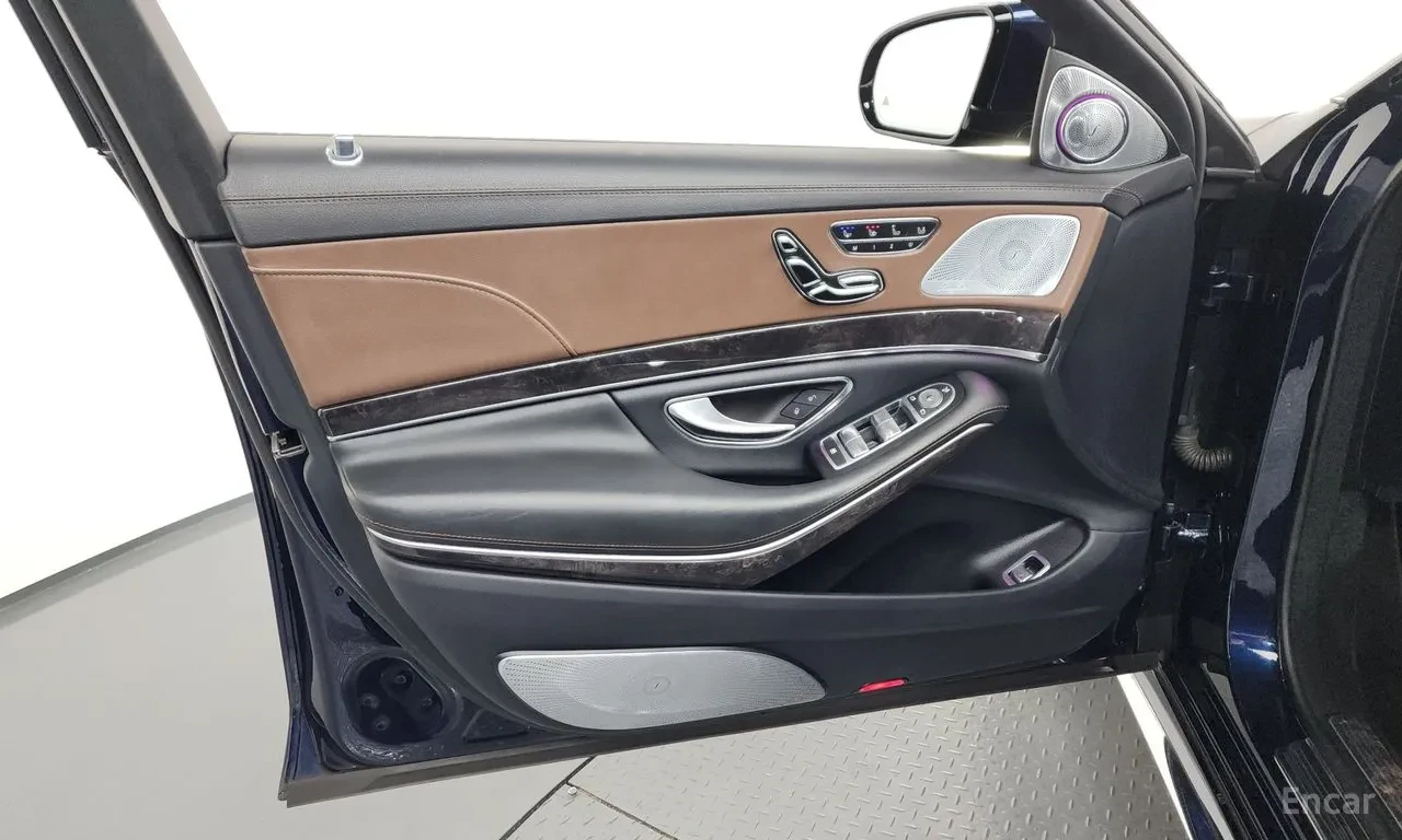 Mercedes-Benz S 63 AMG ОБДУХ* ПОДГРЕВ* 4D BURMESTER* HEAD-UP* 360* , снимка 13 - Автомобили и джипове - 55559675