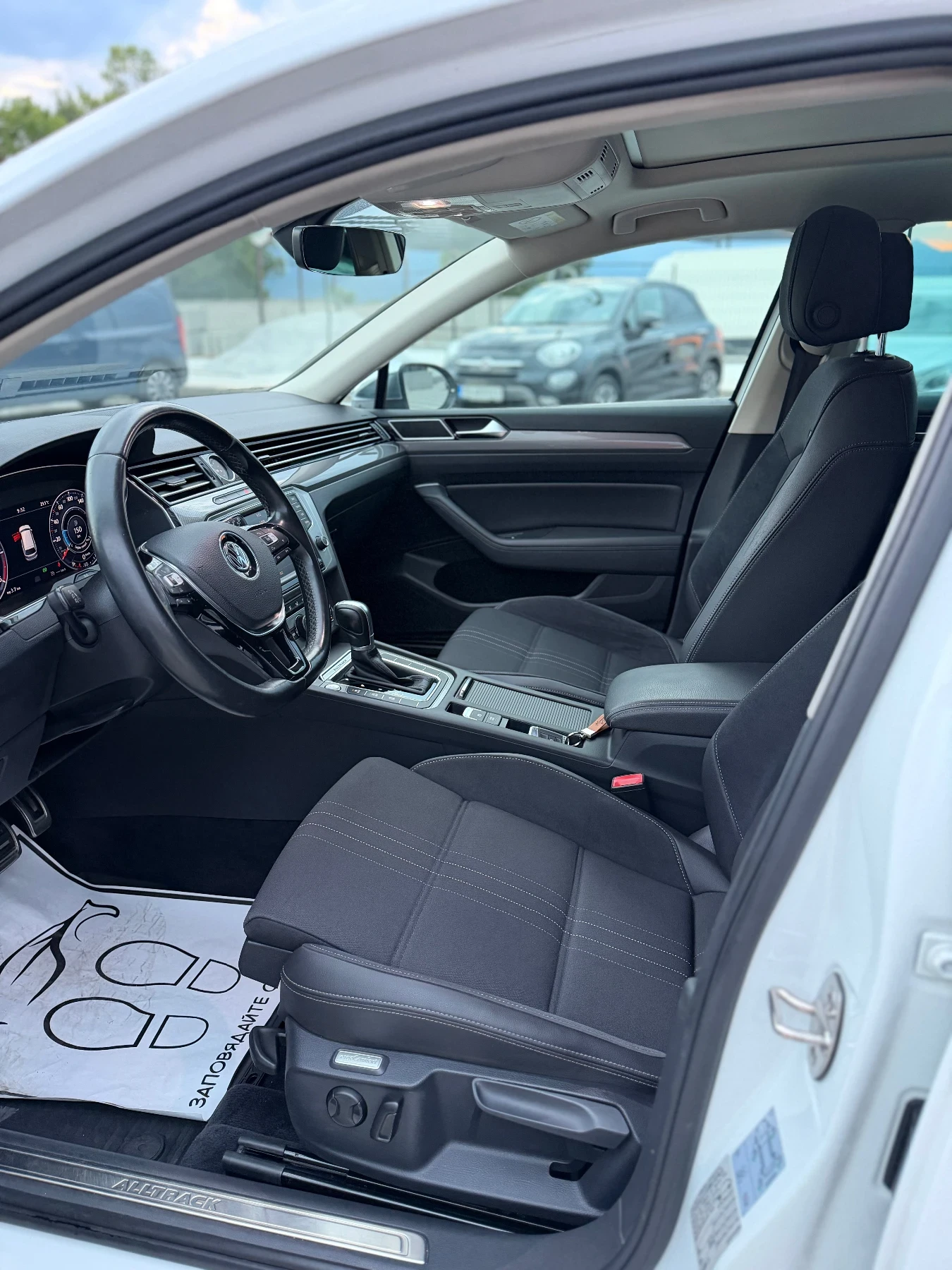 VW Alltrack 2.0 TDI 190k.c АВТОМАТИК, снимка 11 - Автомобили и джипове - 55565785
