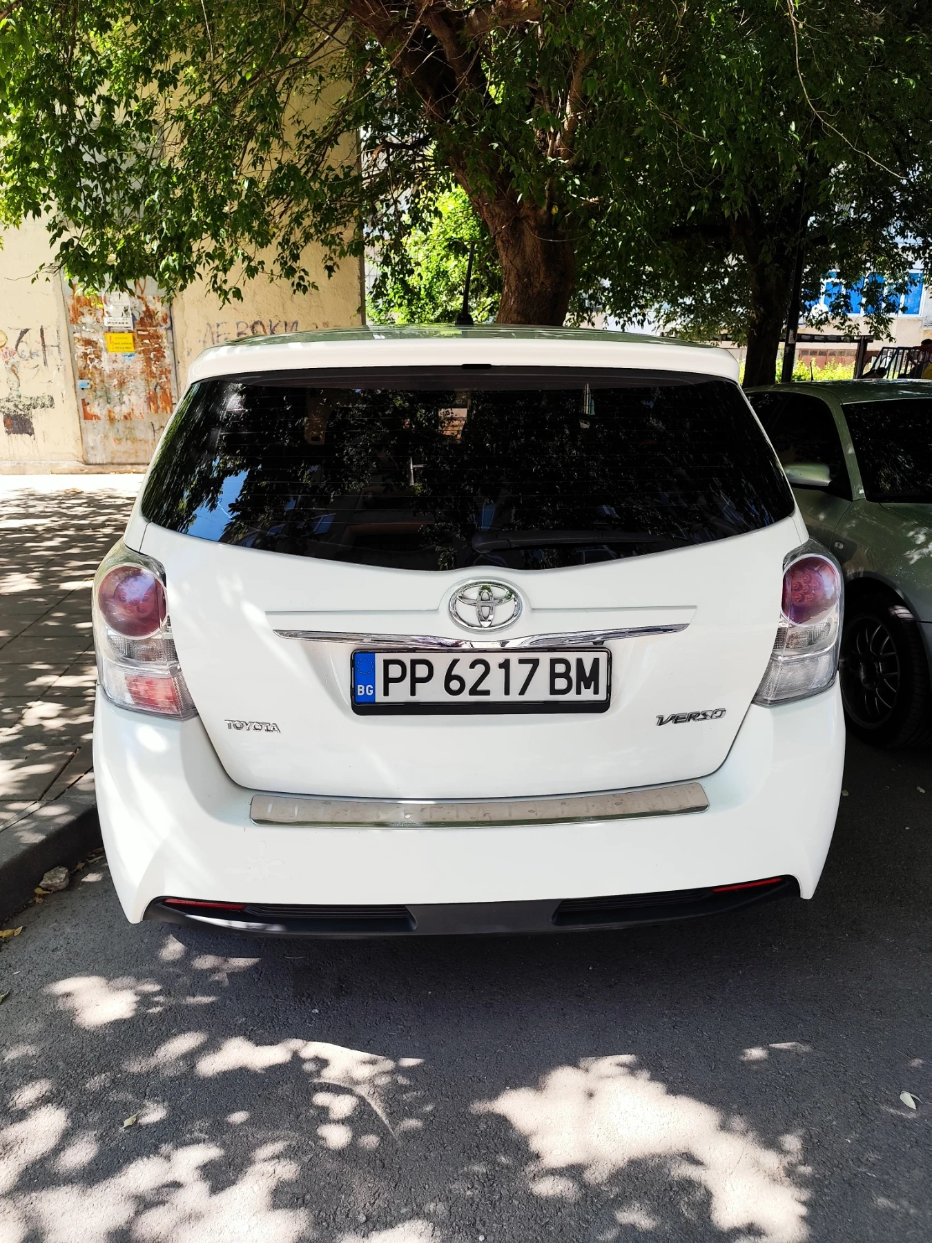 Toyota Verso, снимка 9 - Автомобили и джипове - 55739172