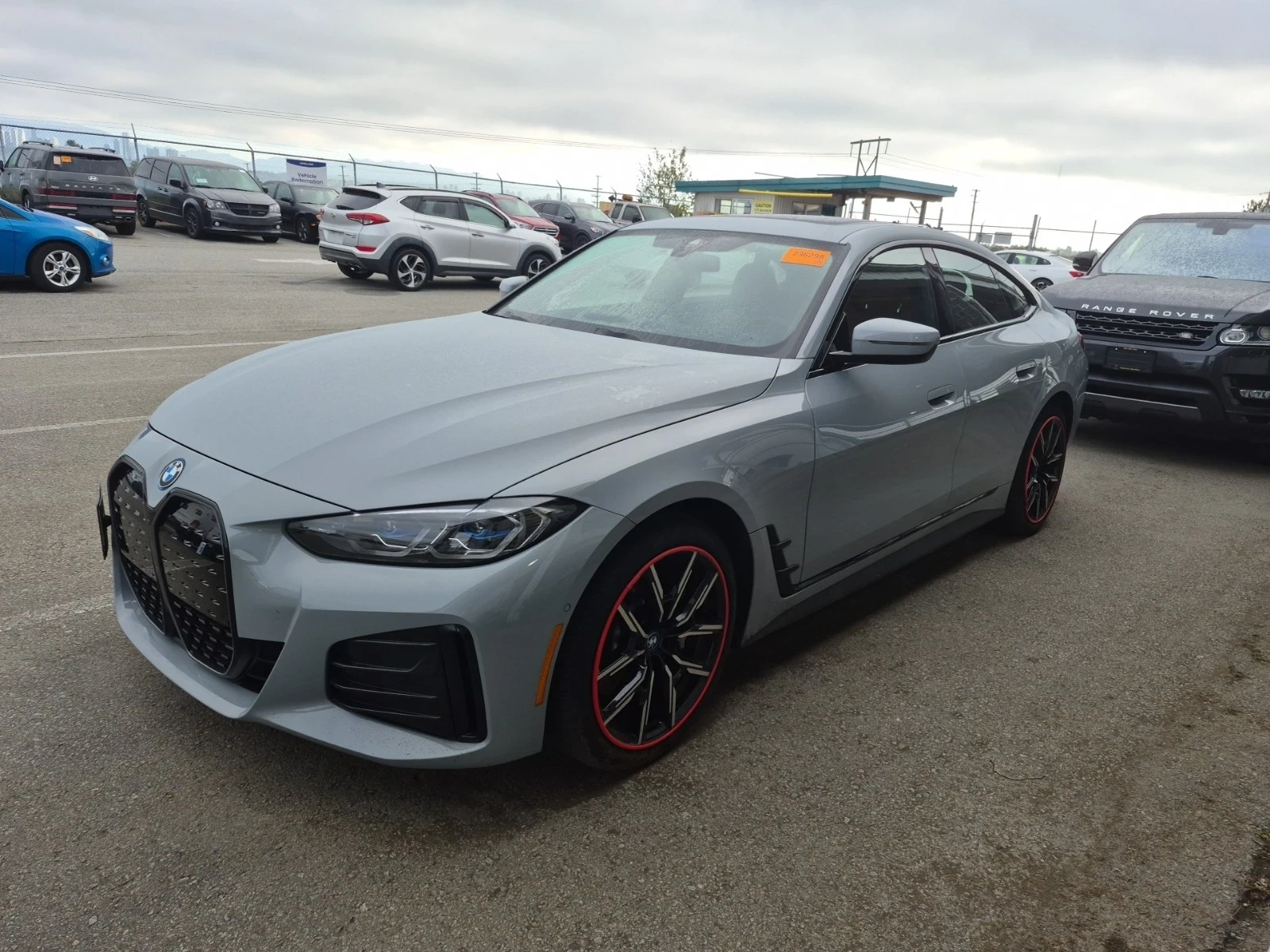 BMW i4 EDRIVE40 | 1 Собственик | Пълна История