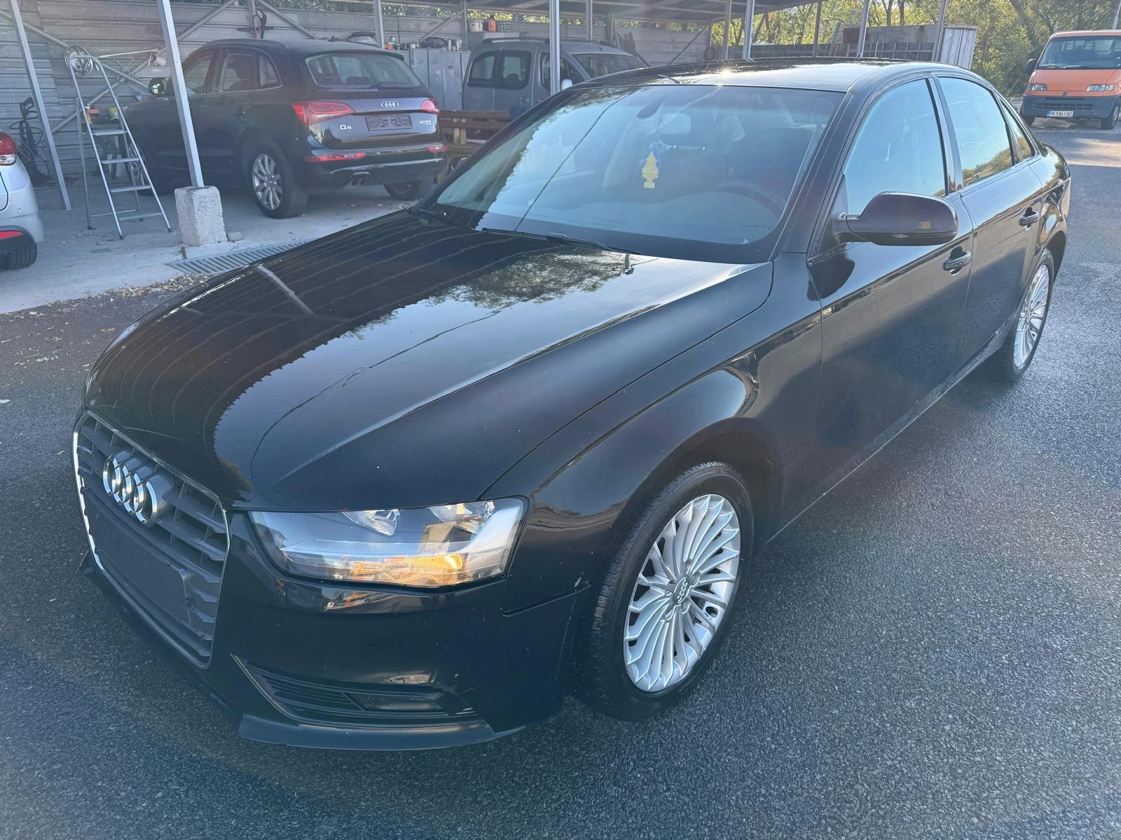 Audi A4 2.0TDI, снимка 3 - Автомобили и джипове - 56412277