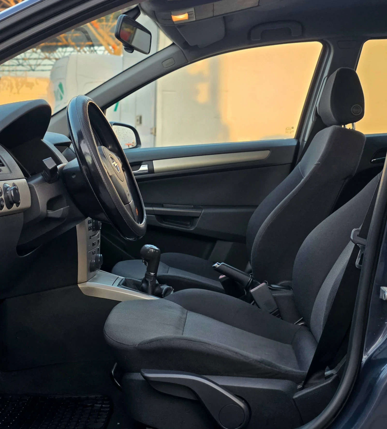 Opel Astra FACELIFT/1.7CDTI, снимка 5 - Автомобили и джипове - 56630445