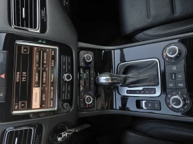 VW Touareg 3.0TDI FULL SERVICE HISTORY , снимка 12