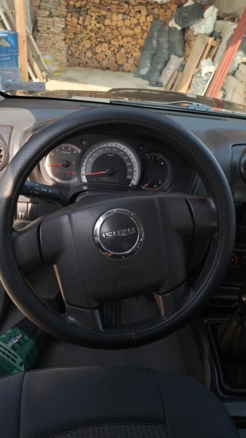 Isuzu D-max D-max, снимка 8 - Автомобили и джипове - 47341107