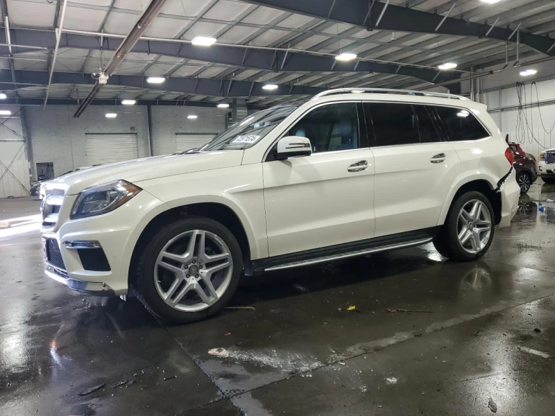 Mercedes-Benz GL 500 AMG-pack* Harman Kardon* Autopark* Пано* , снимка 6 - Автомобили и джипове - 47557697