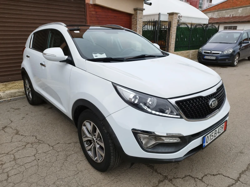 Kia Sportage 1.6 GDI, GPL, PANORAMA, KAMERA, снимка 1 - Автомобили и джипове - 48058084