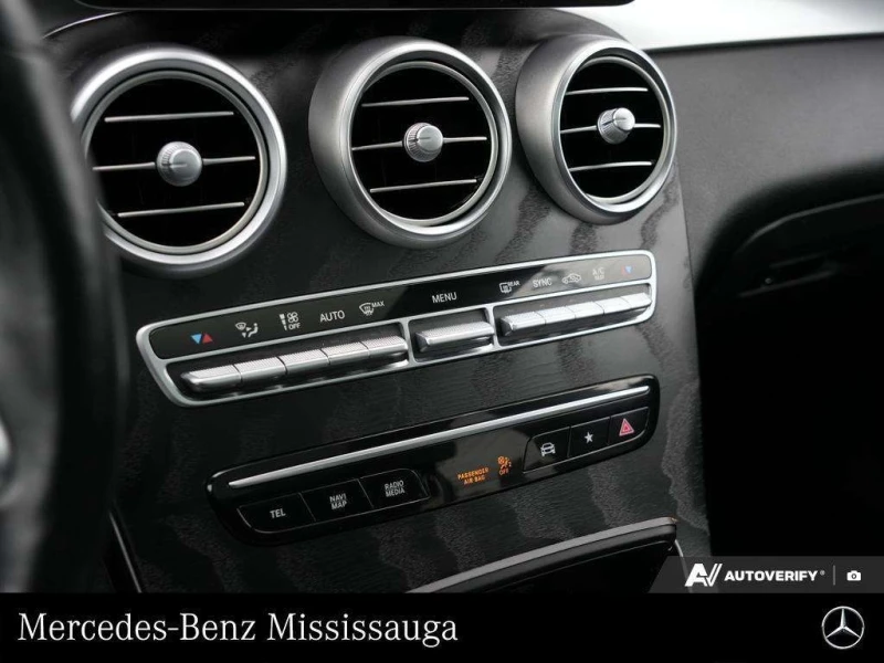 Mercedes-Benz GLC * GLC300 * CARFAX * ФИКСИРАНА ЦЕНА, снимка 13 - Автомобили и джипове - 53201373