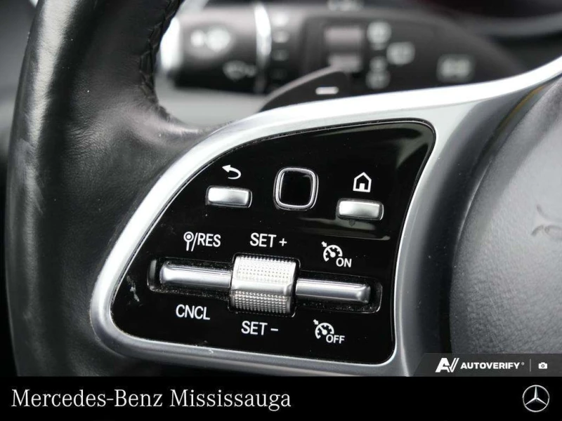 Mercedes-Benz GLC * GLC300 * CARFAX * ФИКСИРАНА ЦЕНА, снимка 11 - Автомобили и джипове - 53201373