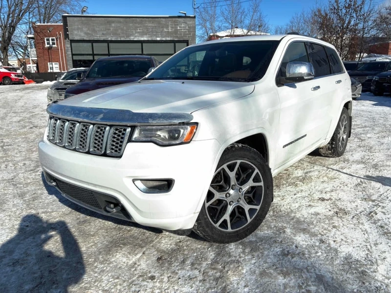 Jeep Grand cherokee / Overland / PANO / ПОДГРЕВИ / CARFAX