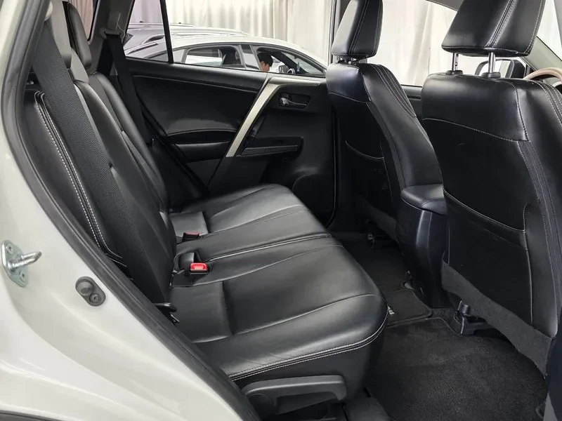 Toyota Rav4 2.5 2WD, снимка 11 - Автомобили и джипове - 55262787