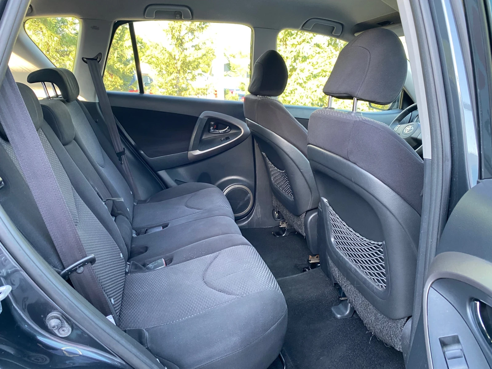 Toyota Rav4 2.2D4d-136кс= 4х4= 6СКОРОСТИ= КЛИМАТРОНИК | Mobile.bg — изображение 14