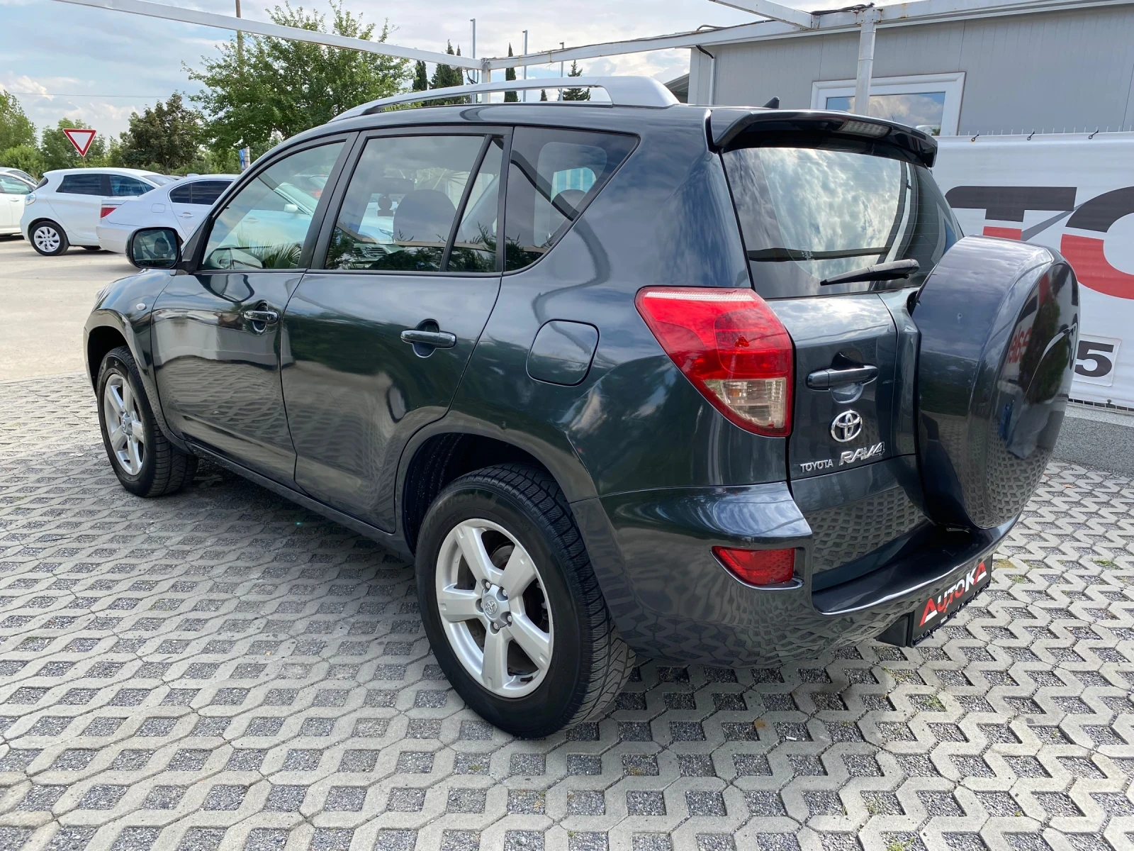 Toyota Rav4 2.2D4d-136кс= 4х4= 6СКОРОСТИ= КЛИМАТРОНИК - изображение 5