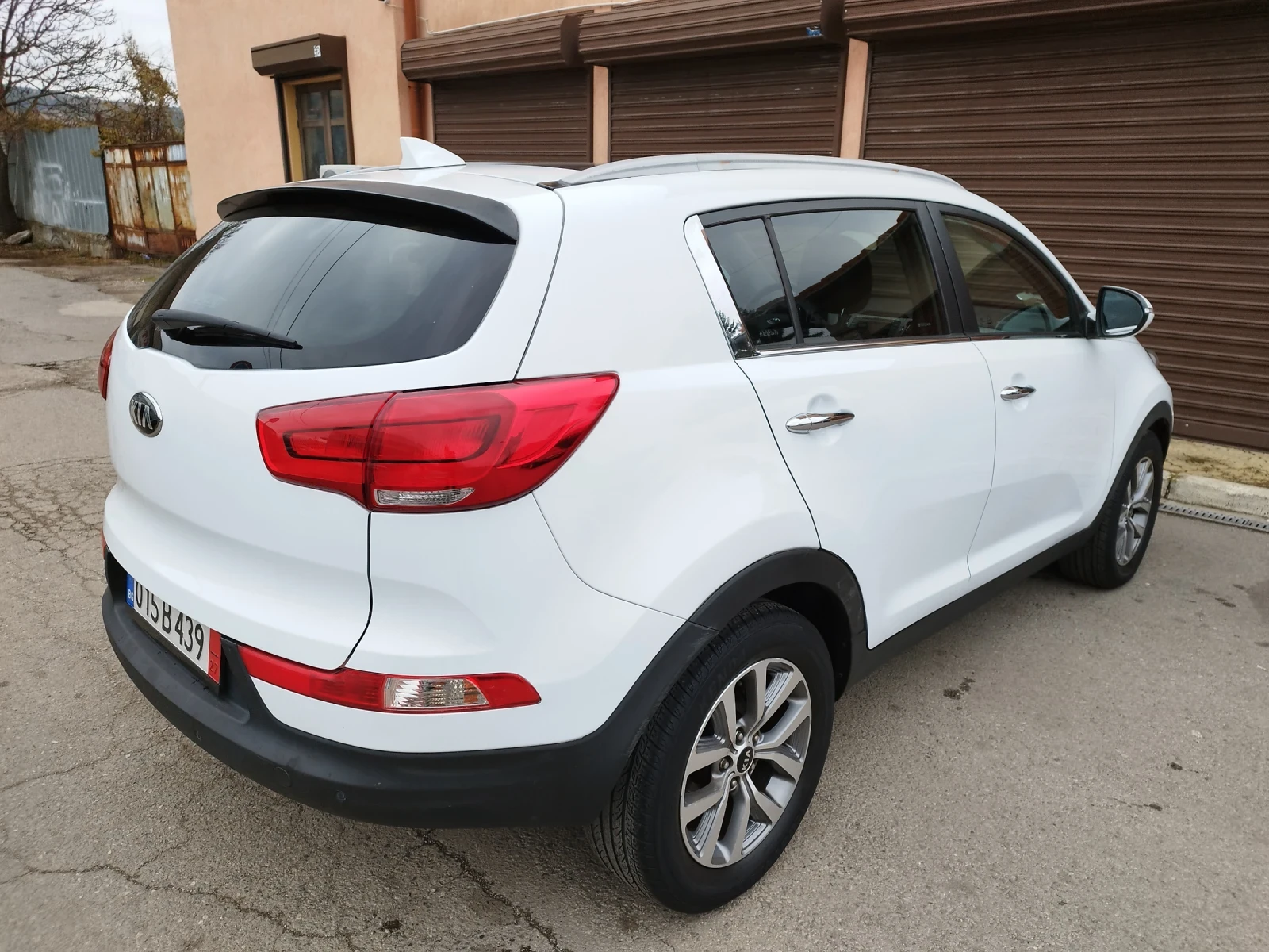 Kia Sportage 1.6 GDI, GPL, PANORAMA, KAMERA - изображение 4