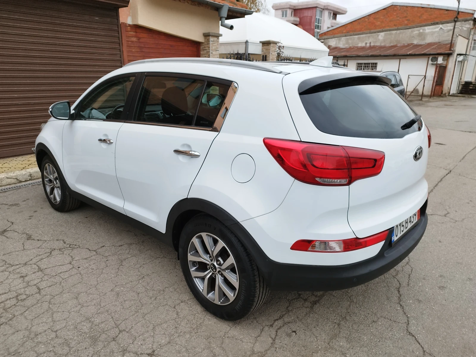 Kia Sportage 1.6 GDI, GPL, PANORAMA, KAMERA - изображение 6