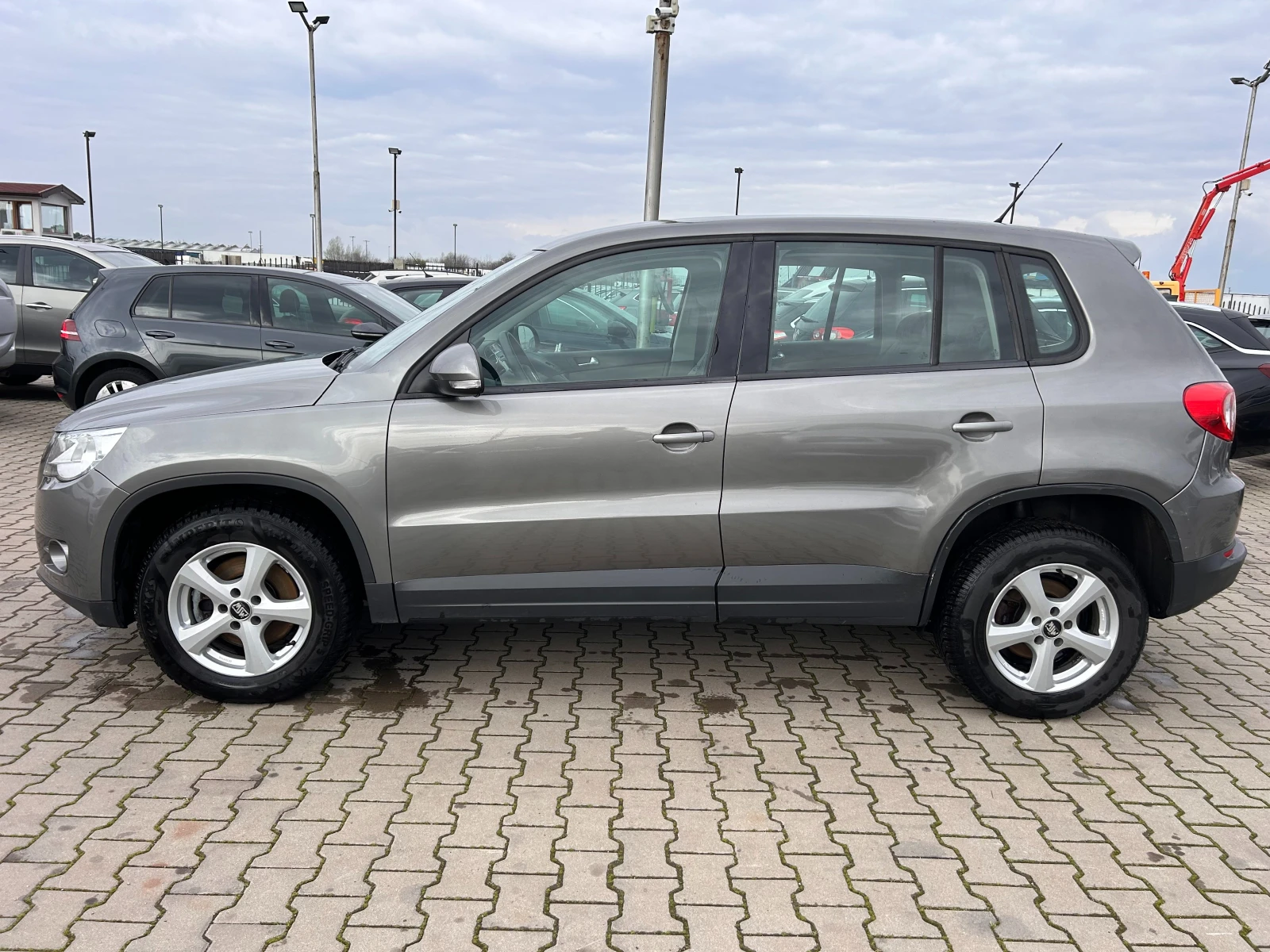 VW Tiguan 2.0TDI 4MOTION EURO 4 - изображение 9