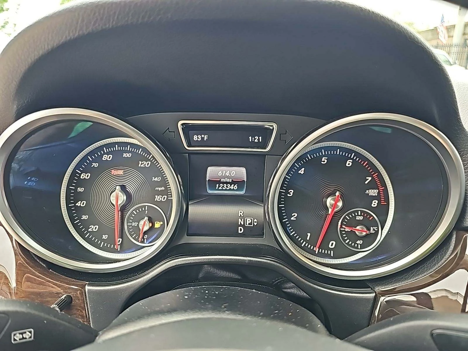 Mercedes-Benz GLE 350 LANE ASSIST* KEYLESS* КАМЕРА* М.ТОЧКА* 1-ВИ СОБСТВ - изображение 7