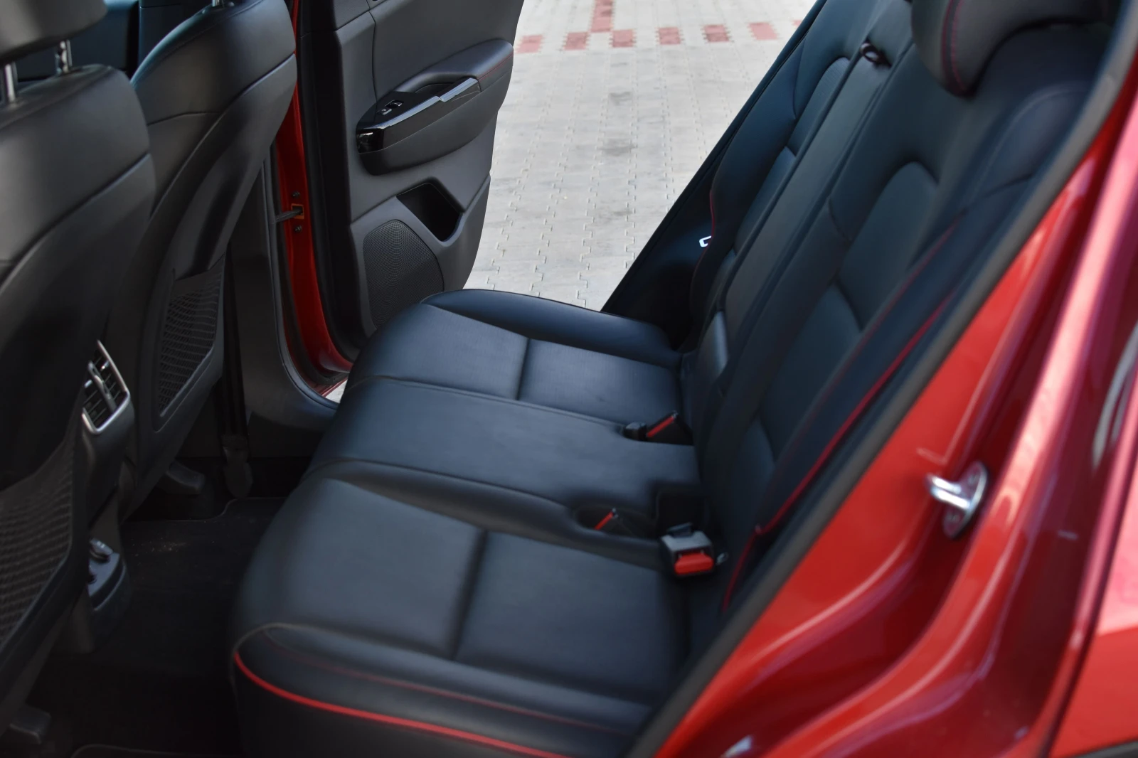 Kia Sportage GT Line AWD - mild hybrid, снимка 15 - Автомобили и джипове - 52961058