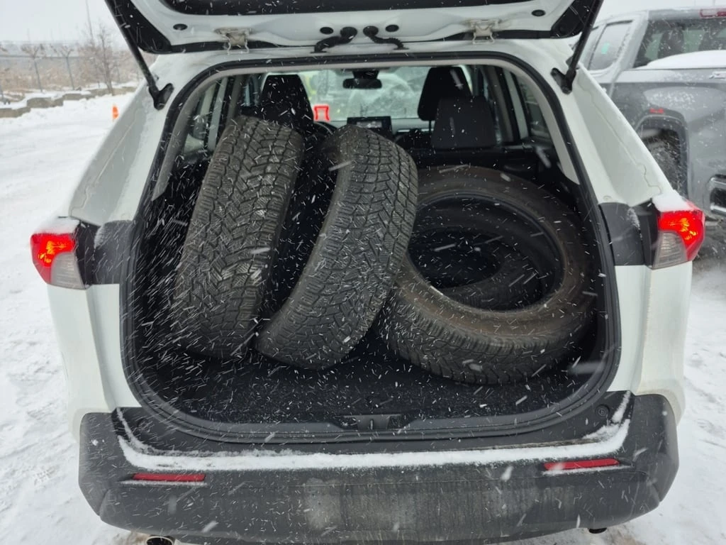 Toyota Rav4 * HYBRID LE * CARFAX * ���� �� �� | Mobile.bg � ����������� 11