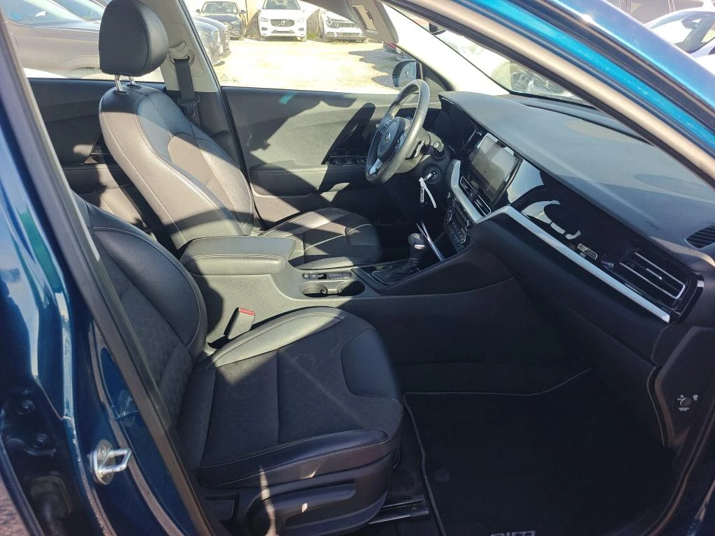 Kia Niro 1.6 GDi, снимка 7 - Автомобили и джипове - 53900248