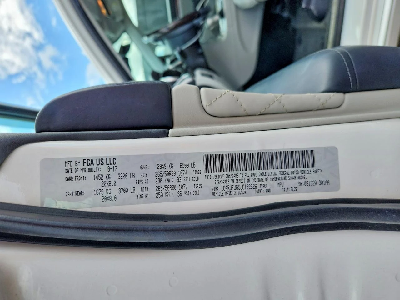 Jeep Grand cherokee 3.6l Summit, снимка 13 - Автомобили и джипове - 55106214