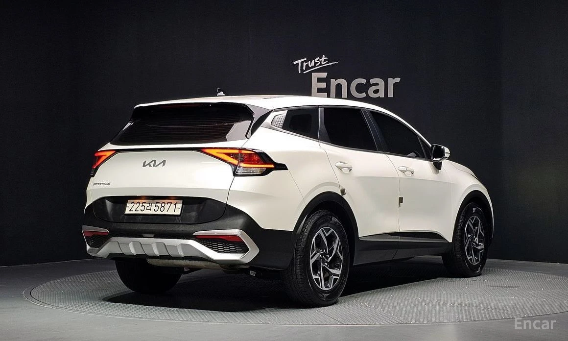 Kia Sportage, снимка 2 - Автомобили и джипове - 55562154