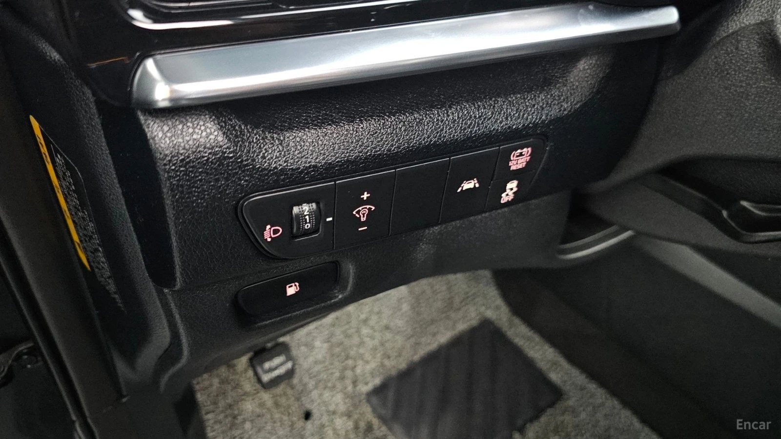 Kia Niro 1.6 HEV Prestige* КОЖА* ОБДУХВ* НАВИ* КАМЕРА, снимка 14 - Автомобили и джипове - 55564875