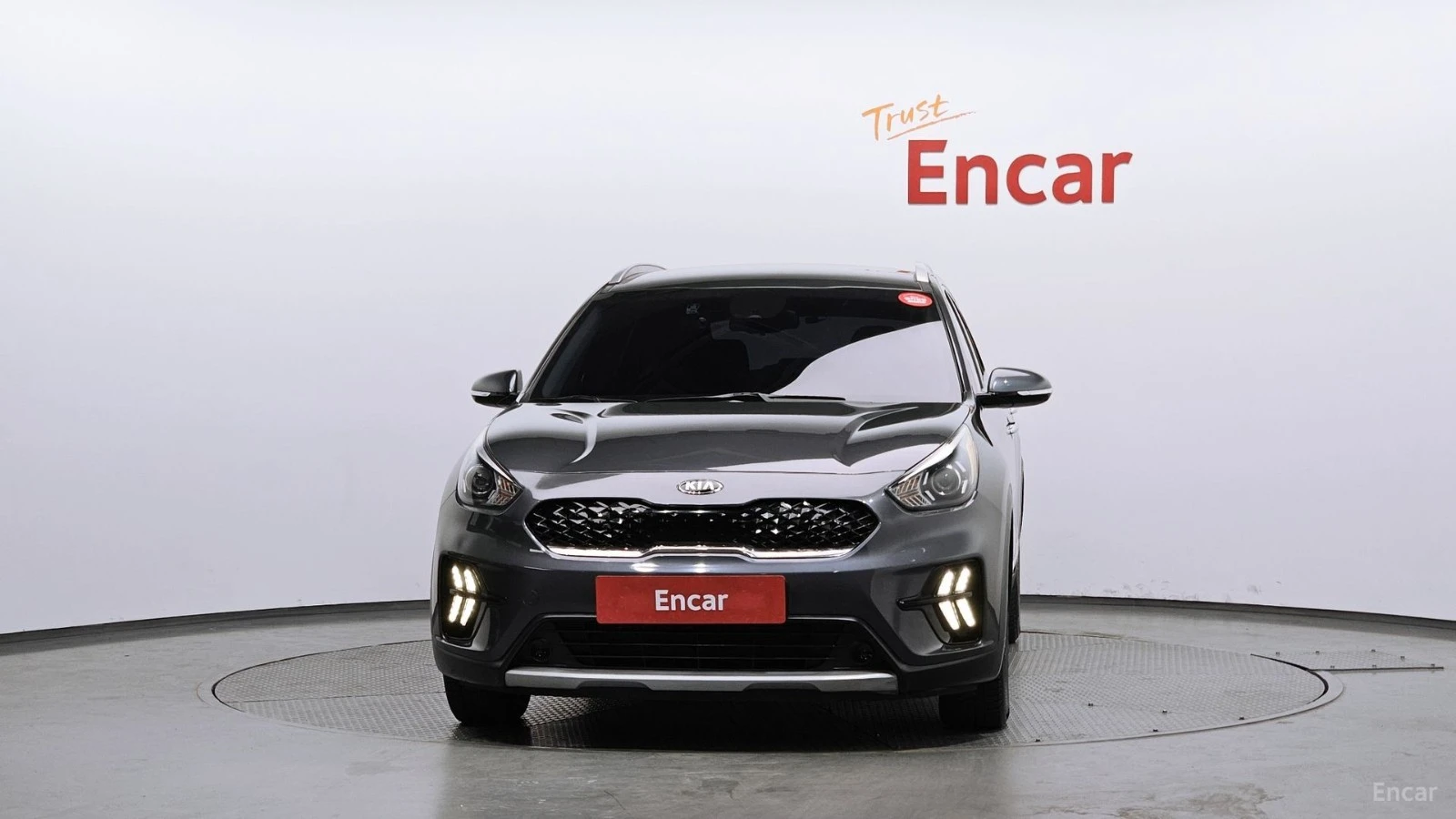 Kia Niro 1.6 HEV Prestige* КОЖА* ОБДУХВ* НАВИ* КАМЕРА, снимка 3 - Автомобили и джипове - 55564875