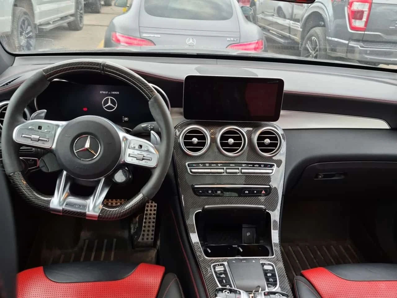 Mercedes-Benz GLC 63 AMG * AMG 63 S * BURMESTER* ДИСТРОНИК* 360 КАМЕРА*   , снимка 9 - Автомобили и джипове - 55702576