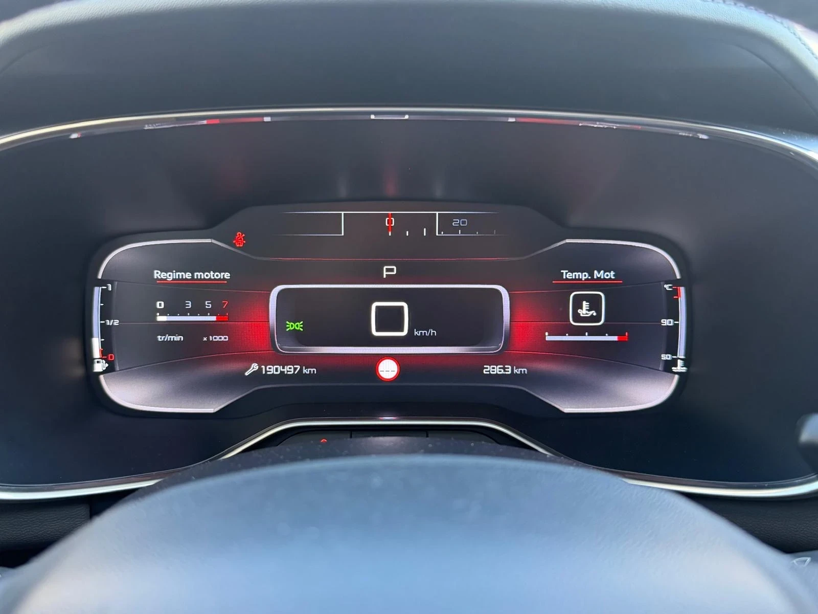 Citroen C5 Aircross NAVI* КОЖА* КАМЕРА* LED* 1.5hdi 131hp* 190500km* E, снимка 5 - Автомобили и джипове - 55938031