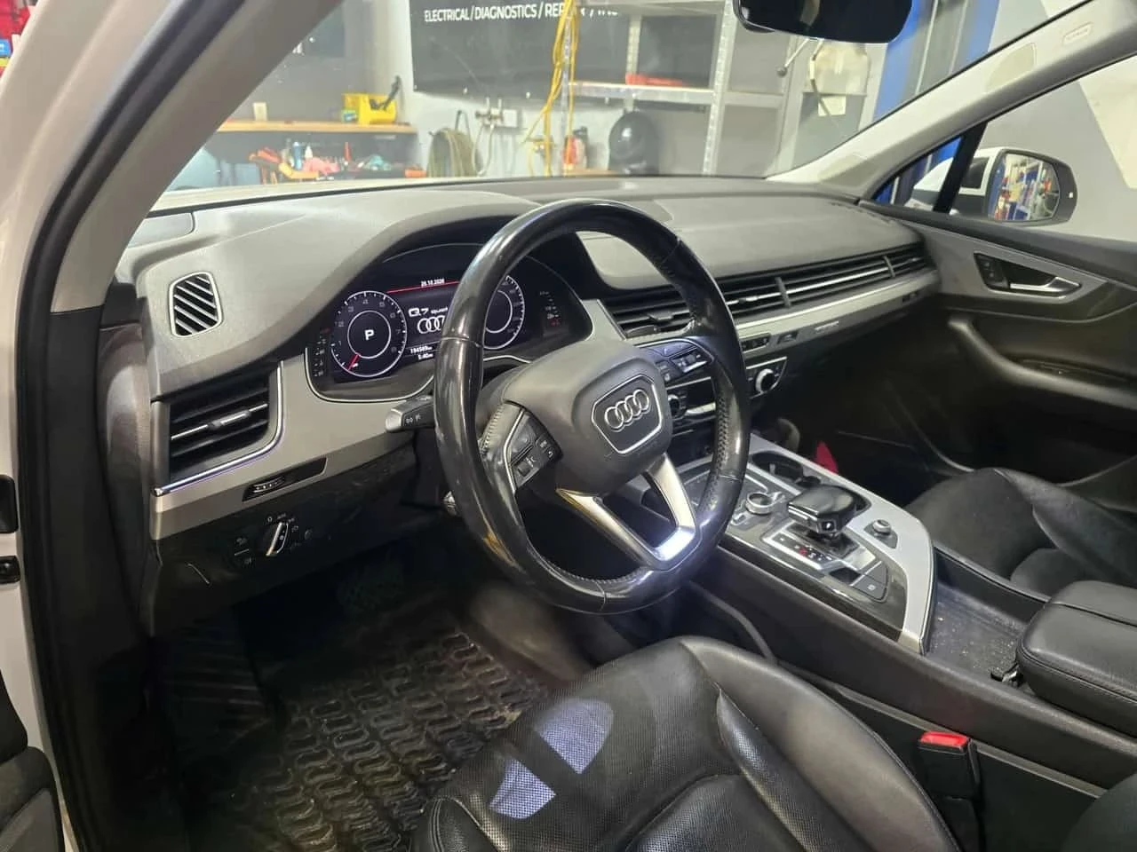 Audi Q7, снимка 6 - Автомобили и джипове - 56689269