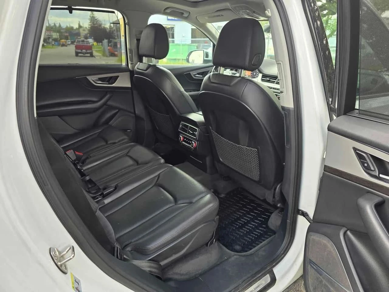 Audi Q7, снимка 8 - Автомобили и джипове - 56689269