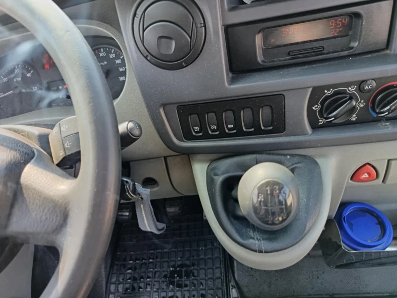Renault Master 2, 5dci, снимка 10 - Бусове и автобуси - 51697349