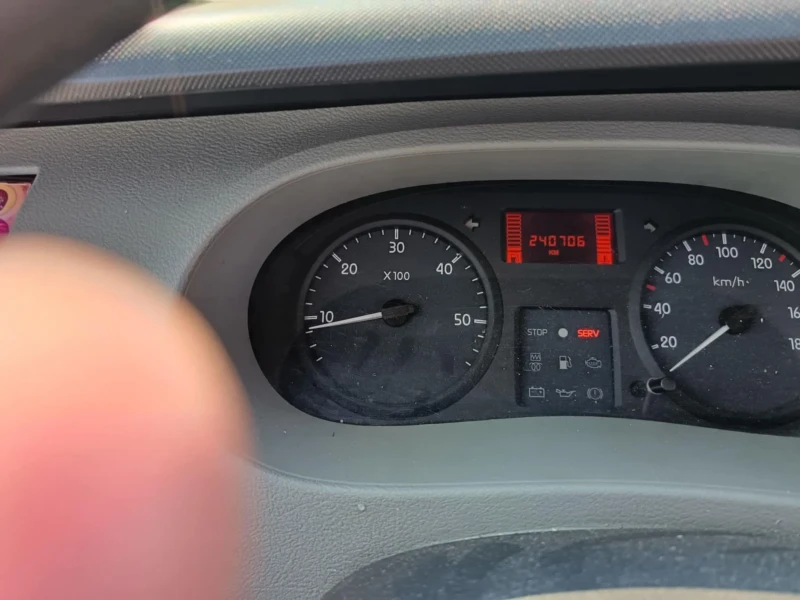 Renault Master 2, 5dci, снимка 8 - Бусове и автобуси - 51697349