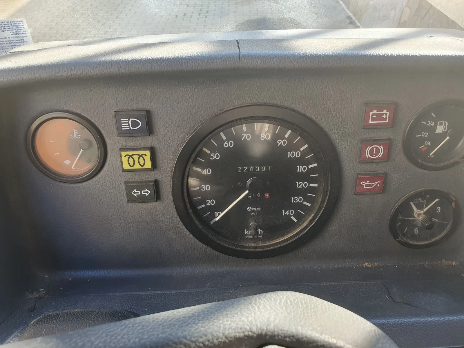 Mercedes-Benz 210, снимка 5 - Бусове и автобуси - 54495009