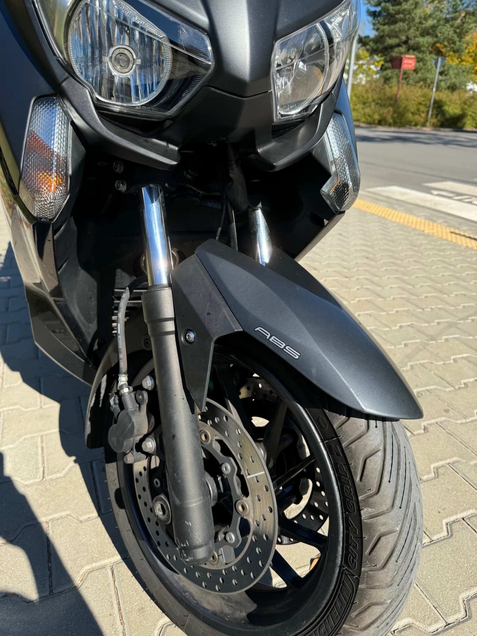 Yamaha X-max IRON MAX 400 ABS  - изображение 10