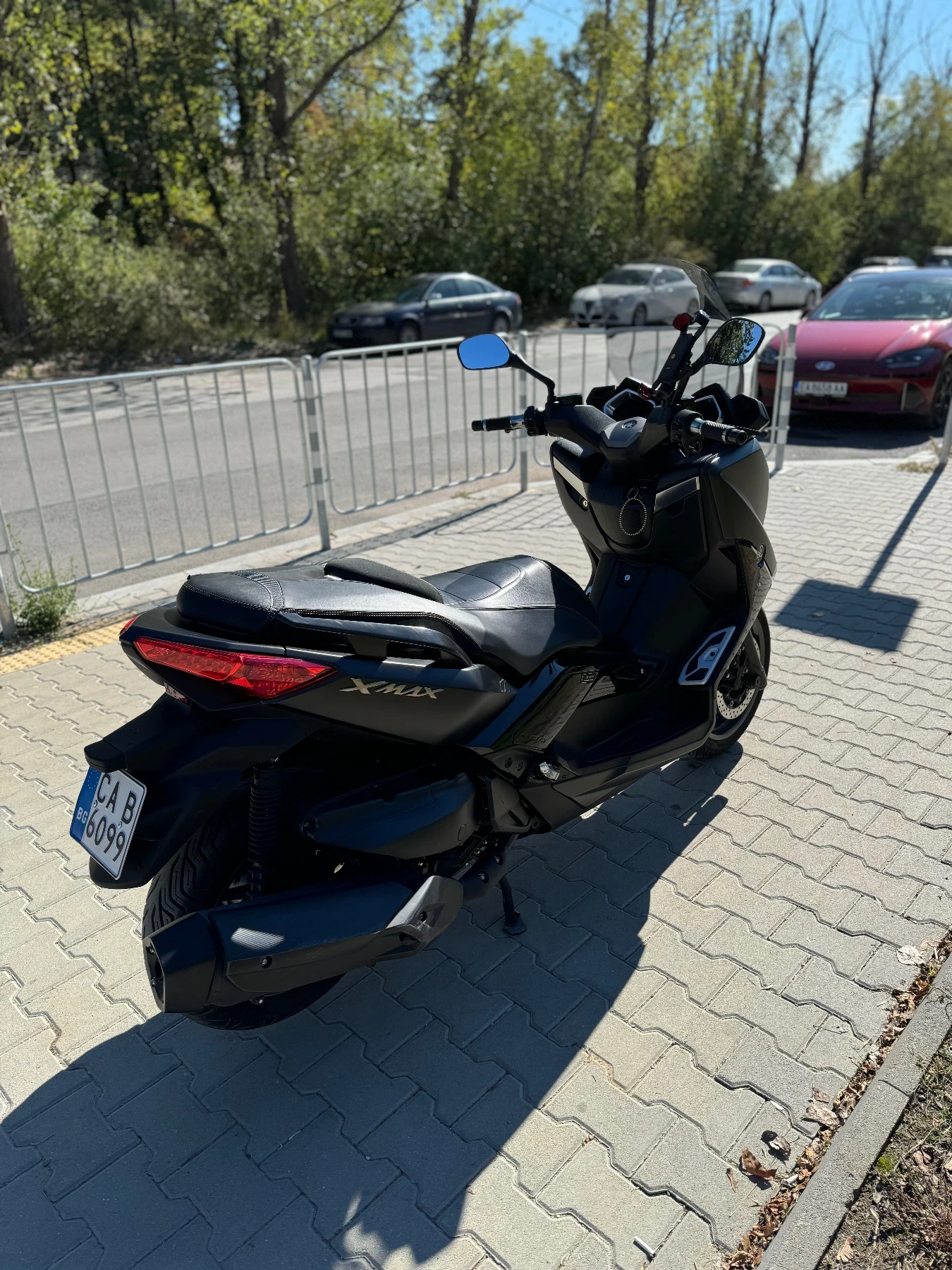 Yamaha X-max IRON MAX 400 ABS  - изображение 8