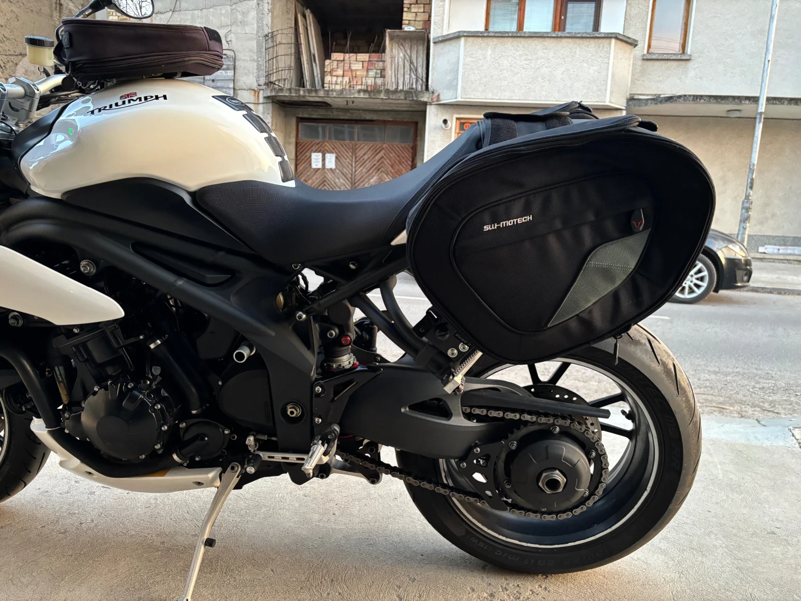 Triumph Speed Triple 1050 ABS BREMBO REMUS, снимка 9 - Мотоциклети и мототехника - 53839913