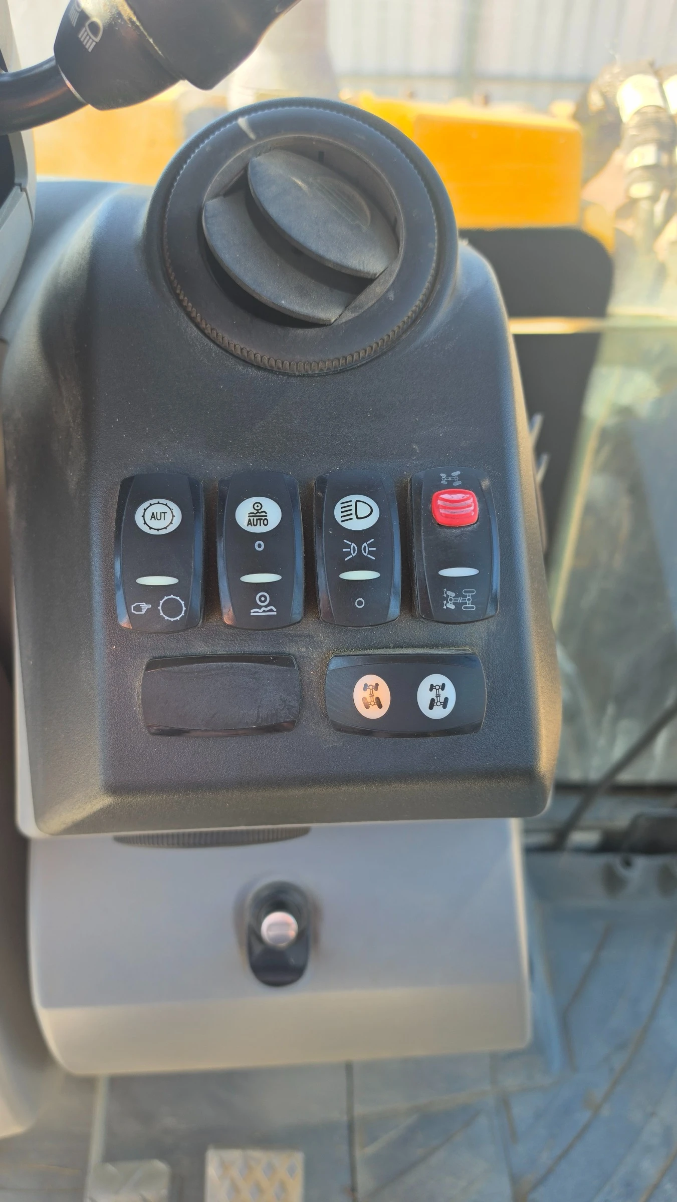 Багер Cat 434F, снимка 11 - Индустриална техника - 56345546