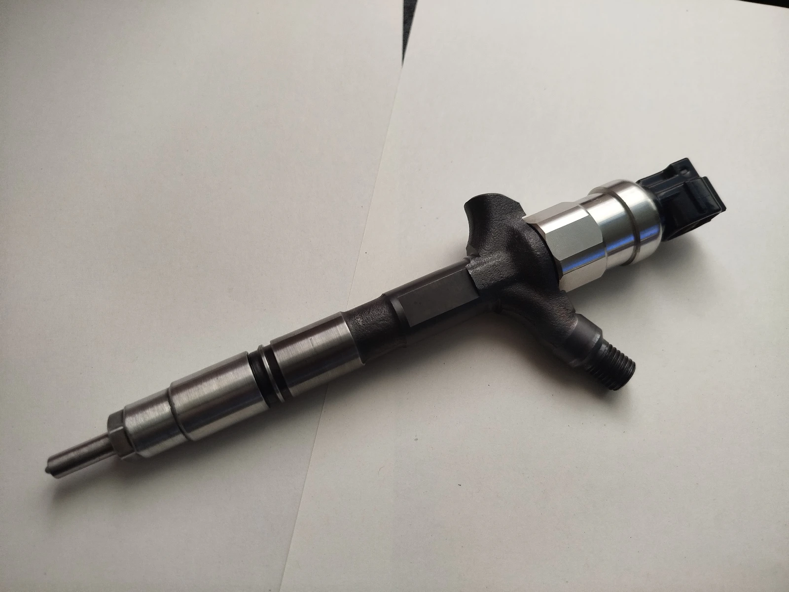 Дюза Оригинална Denso Toyota D4D 2.0 116кс Rav 4/Avensis/Corola Verso/ 4пина букса